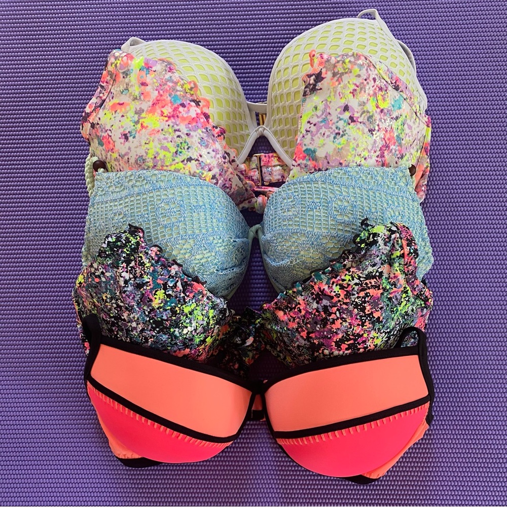 NEW Victoria’s Secret Swim Top Size 36DD LOT